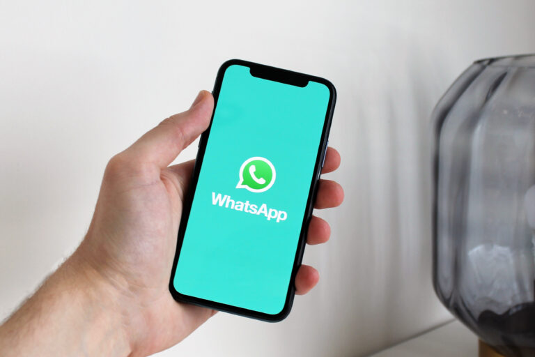 How to Create an Easy Whatsapp Link and QR Code